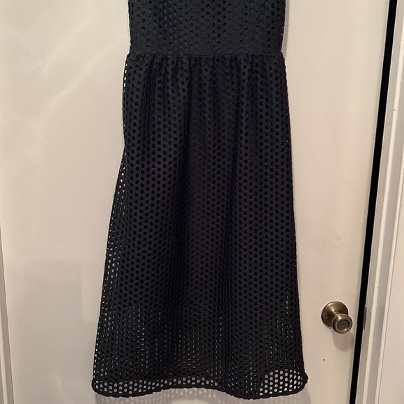 H&M Contemporary Emerald Green Mesh Dress, Sleeveless, midi, Size 2 Great cond. - Picture 7 of 11